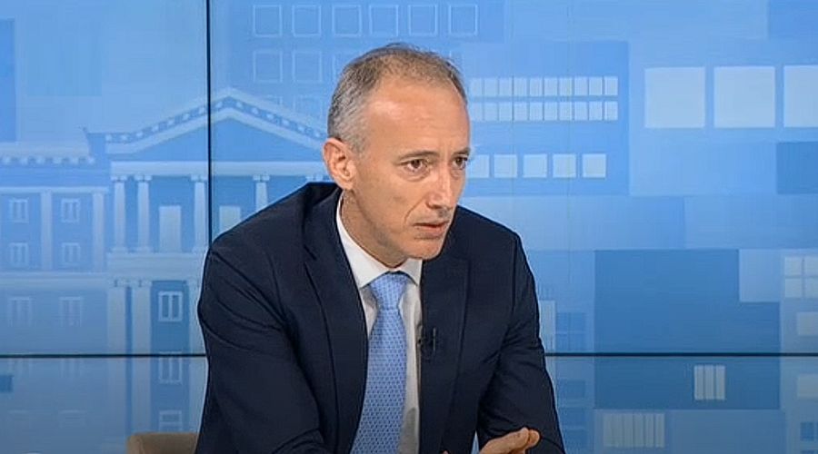 Обсъждат въвеждането на оценка за дисциплина и задължителен час по религия в училище